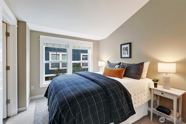 5807 B 55th Avenue NE, Seattle, WA 98105