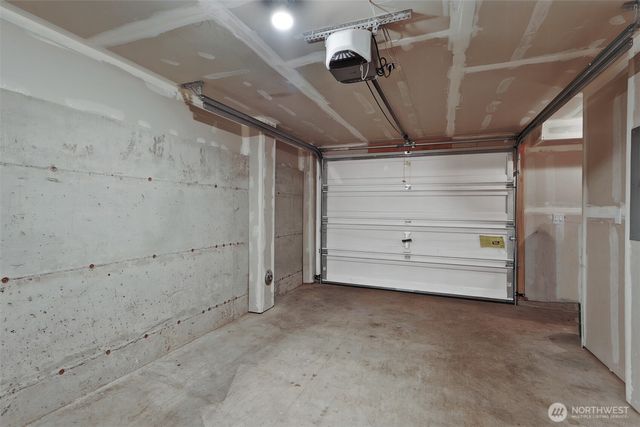 5807 B 55th Avenue NE, Seattle, WA 98105