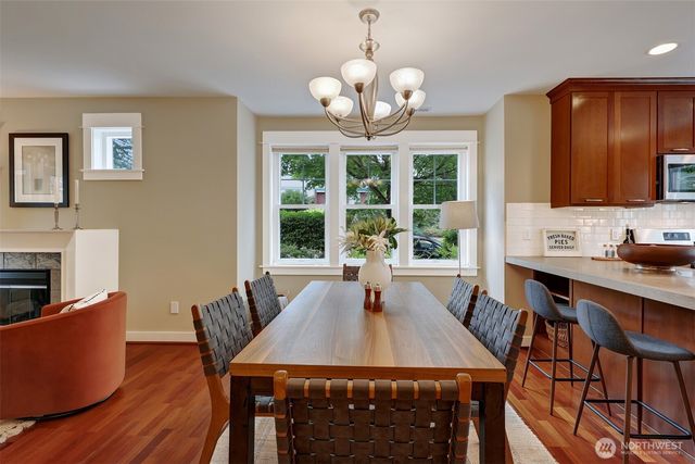 5807 B 55th Avenue NE, Seattle, WA 98105