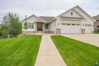 7408 S Ballymore Cir Circle, Sioux Falls, SD 57108