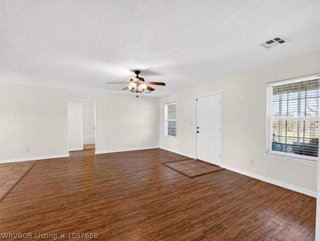 690 Reaves Avenue, Pocola, OK 74902