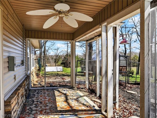690 Reaves Avenue, Pocola, OK 74902