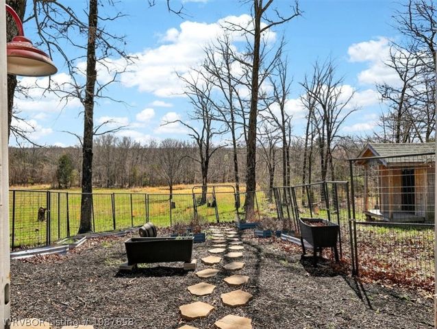 690 Reaves Avenue, Pocola, OK 74902