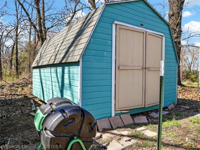 690 Reaves Avenue, Pocola, OK 74902