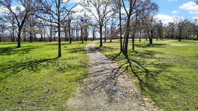 690 Reaves Avenue, Pocola, OK 74902