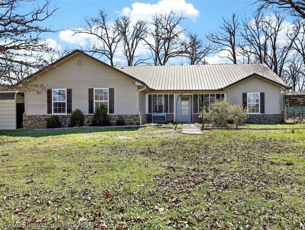 690 Reaves Avenue, Pocola, OK 74902