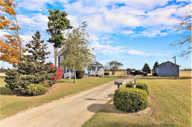 55637 Bennett Road, Leonidas Twp, MI 49066