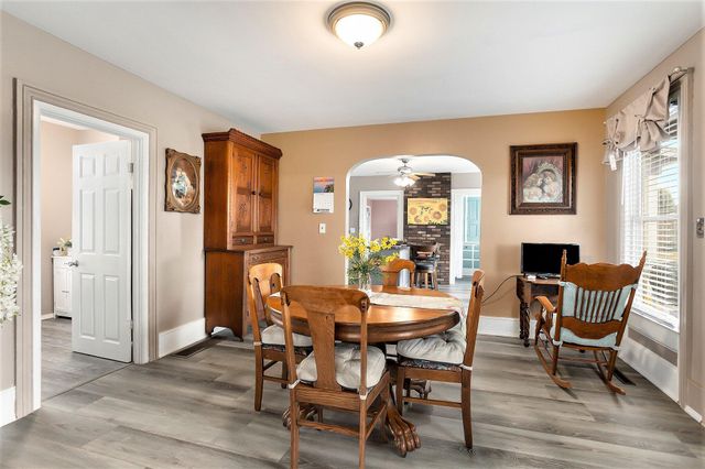 55637 Bennett Road, Leonidas Twp, MI 49066