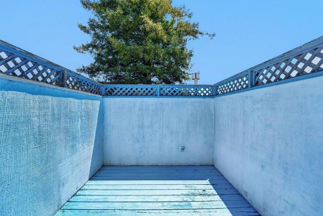 911 King Street, Santa Cruz, CA 95060