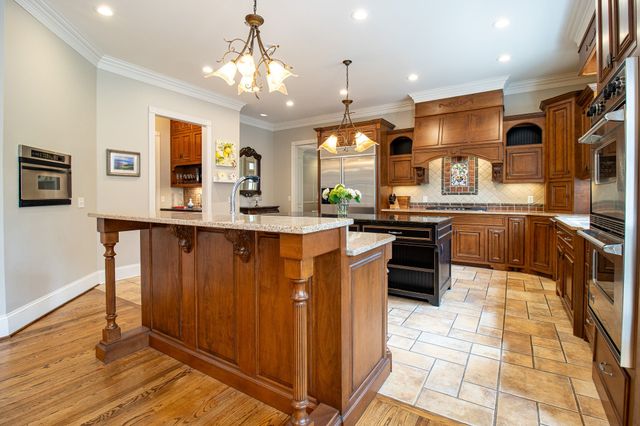 11 Bancroft Pl, Nashville, TN 37215