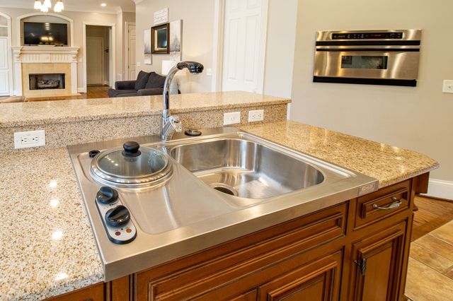 11 Bancroft Pl, Nashville, TN 37215