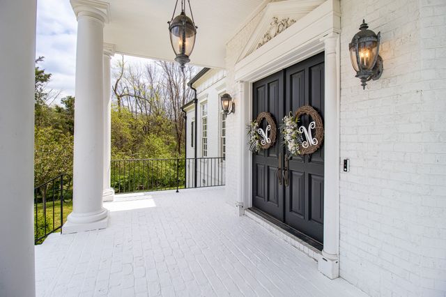 11 Bancroft Pl, Nashville, TN 37215