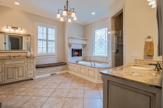 11 Bancroft Pl, Nashville, TN 37215