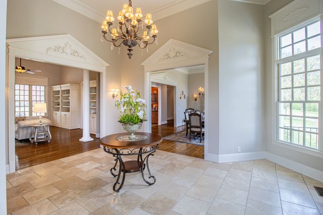 11 Bancroft Pl, Nashville, TN 37215