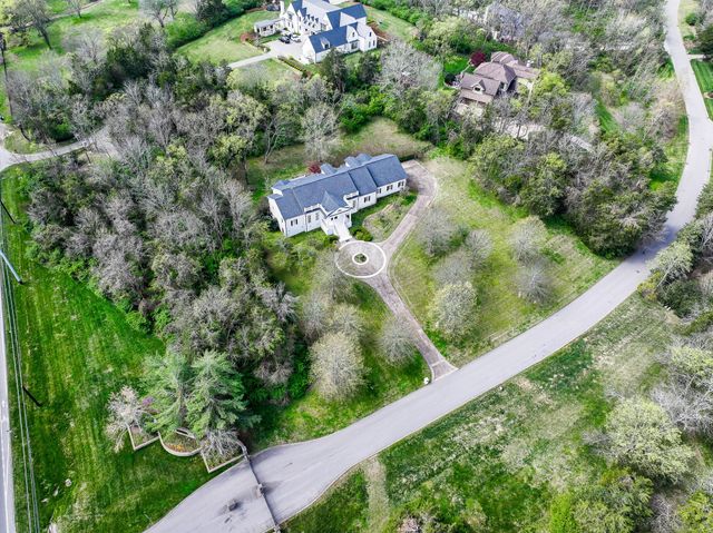 11 Bancroft Pl, Nashville, TN 37215