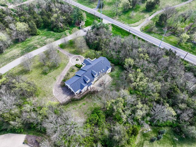 11 Bancroft Pl, Nashville, TN 37215