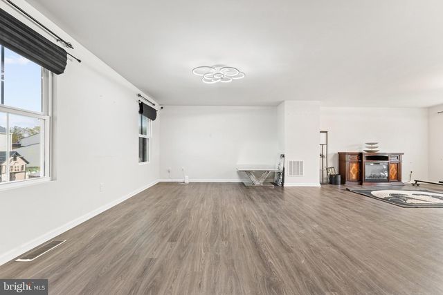 163 CISELEY DR, Sicklerville, NJ 08081