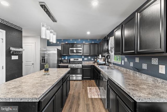 163 CISELEY DR, Sicklerville, NJ 08081