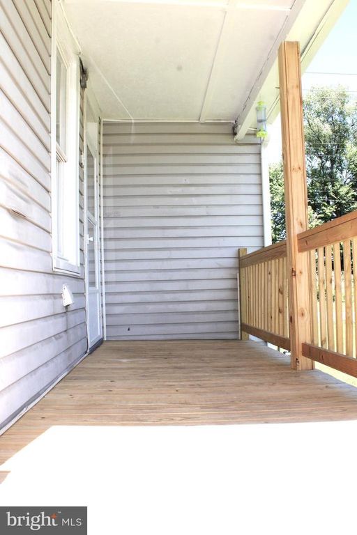 Image 11 of property listing at 215-217 E OFFUTT ST, Cumberland, MD 21502
