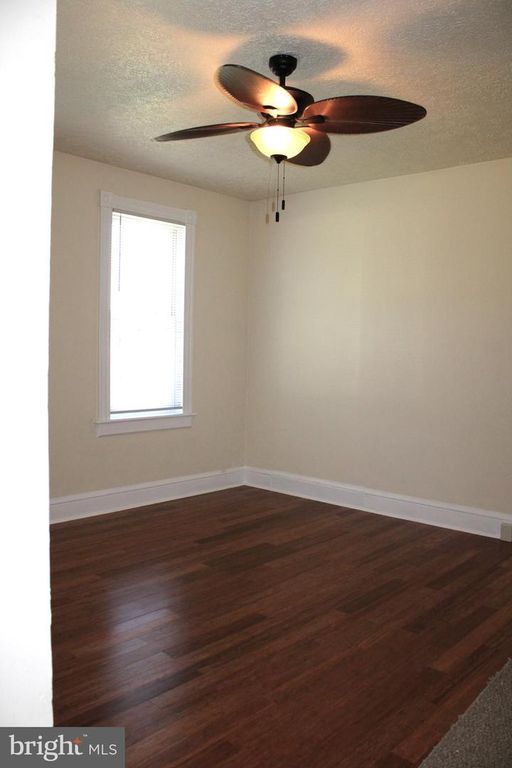 Image 19 of property listing at 215-217 E OFFUTT ST, Cumberland, MD 21502