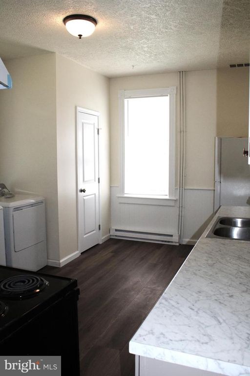 Image 28 of property listing at 215-217 E OFFUTT ST, Cumberland, MD 21502