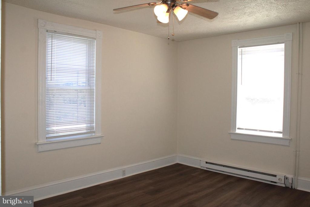 Image 33 of property listing at 215-217 E OFFUTT ST, Cumberland, MD 21502