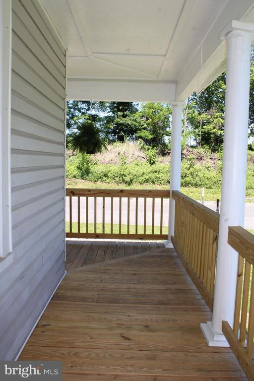 Image 5 of property listing at 215-217 E OFFUTT ST, Cumberland, MD 21502