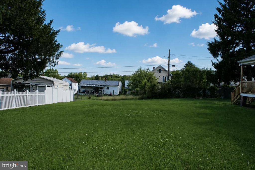Image 56 of property listing at 215-217 E OFFUTT ST, Cumberland, MD 21502