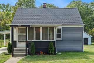 332 Newton Drive, Lake Orion, MI 48362