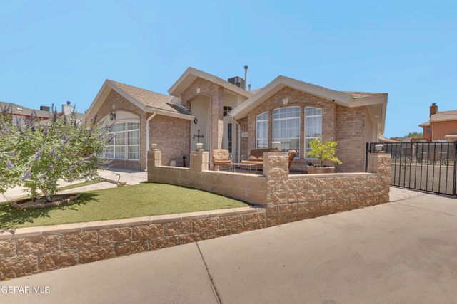 1404 ADOLPH CARSON Place, El Paso, TX 79936