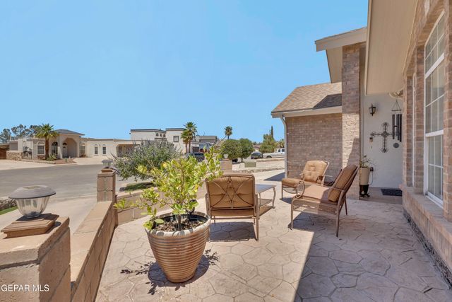 1404 ADOLPH CARSON Place, El Paso, TX 79936