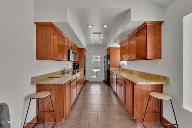 1404 ADOLPH CARSON Place, El Paso, TX 79936