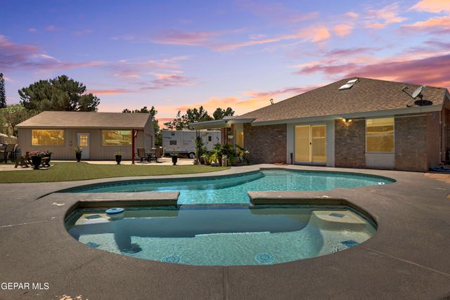 1404 ADOLPH CARSON Place, El Paso, TX 79936