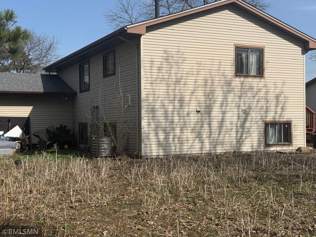 7717 Bryant Avenue N, Brooklyn Park, MN 55444