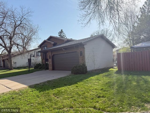 7717 Bryant Avenue N, Brooklyn Park, MN 55444