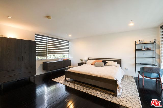 4288 Perlita Avenue, Los Angeles, CA 90039