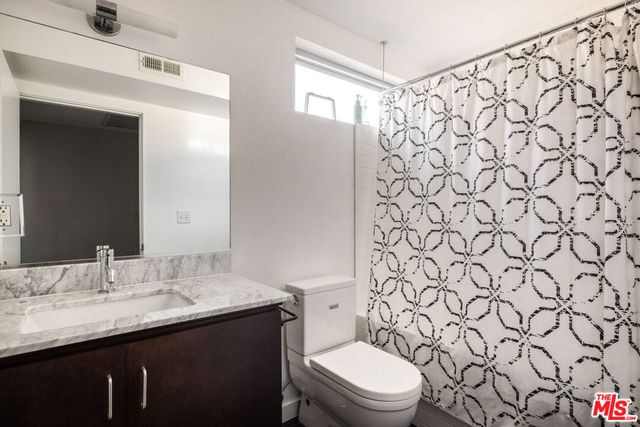 4288 Perlita Avenue, Los Angeles, CA 90039