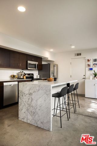 4288 Perlita Avenue, Los Angeles, CA 90039