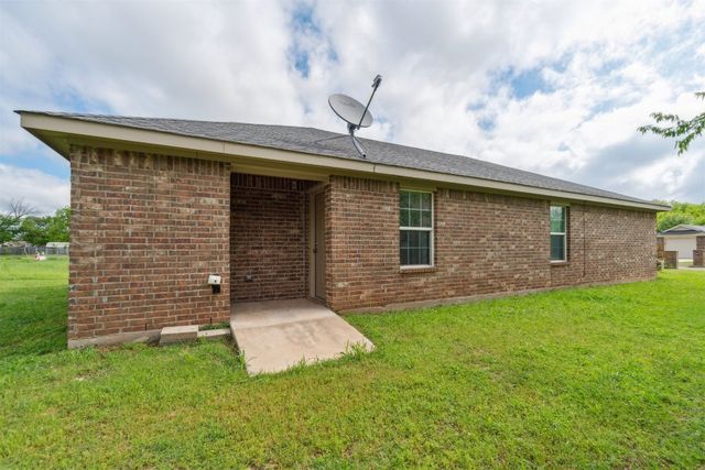 717 S Geronimo Lane, Pauls Valley, OK 73075