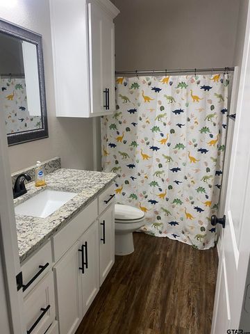 520 Cornerstone rd, Lindale, TX 75771