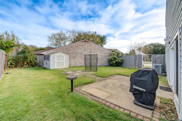 11922 River Meadow Lane, Meadows Place, TX 77477