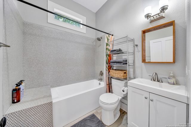 210 Sadie, San Antonio, TX 78210