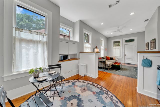 210 Sadie, San Antonio, TX 78210