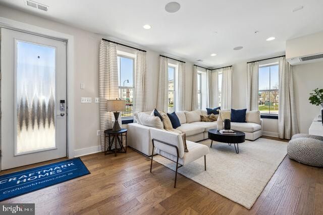 453 EXCHANGE AVENUE, Gaithersburg, MD 20878