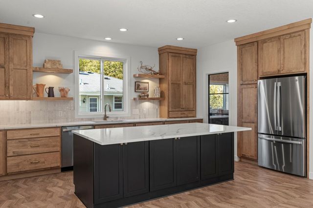 6225 W 37th Street, Saint Louis Park, MN 55416