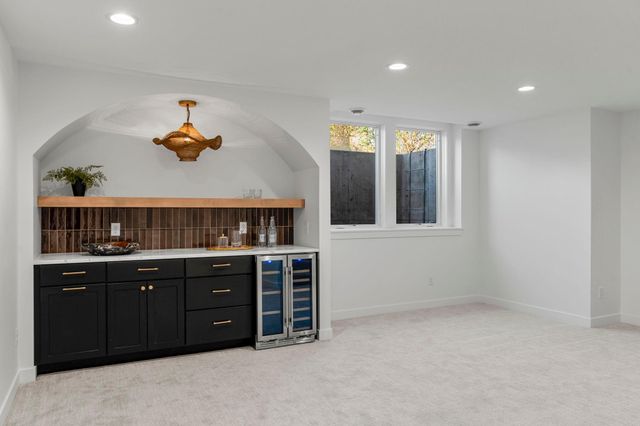 6225 W 37th Street, Saint Louis Park, MN 55416