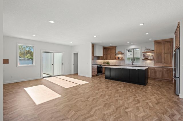 6225 W 37th Street, Saint Louis Park, MN 55416