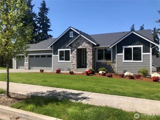 3020 117th Avenue Ct E, Edgewood, WA 98372