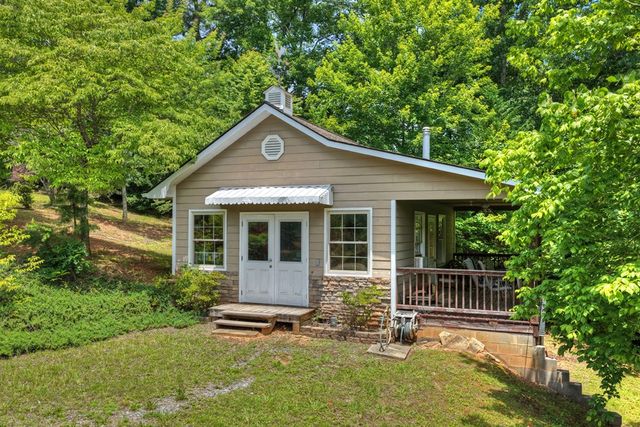 1207 Bullen Gap Road, Blue Ridge, GA 30513
