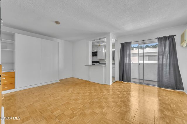 960 Larrabee Street 317, West Hollywood, CA 90069